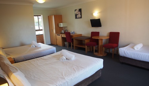 Family Room, Multiple Beds