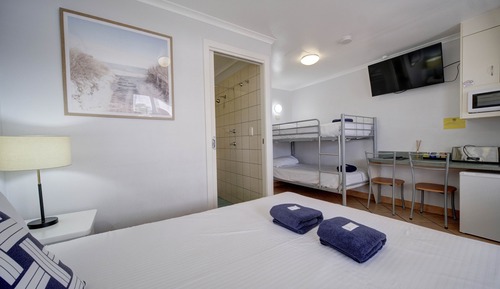 Standard Room (Room for 4)