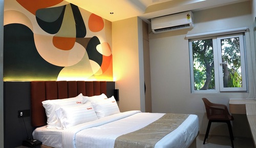 Family Suite, 1 Queen Bed, Non Smoking, Park View