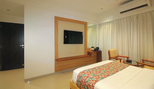 Deluxe Double Room, City View