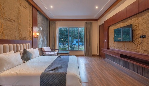 Suite Room With Plunge Pool