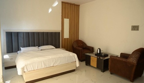 Superior Room, City View