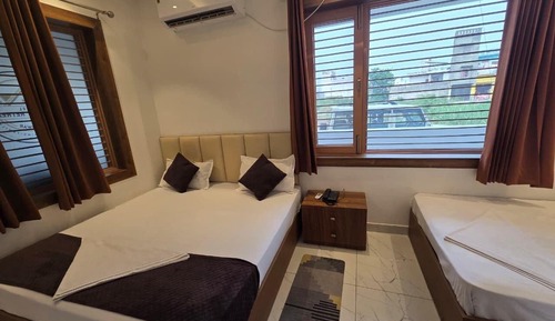 Basic Triple Room