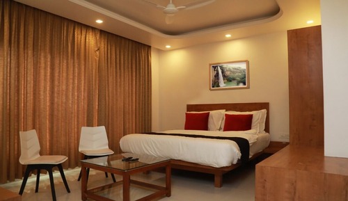 AC Executive Room