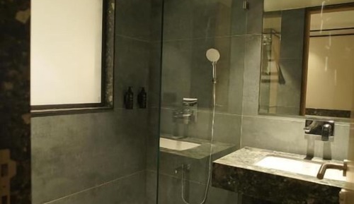 Superior Double Room, City View