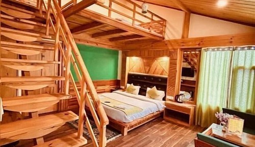 Family Room, Balcony, Mountain View