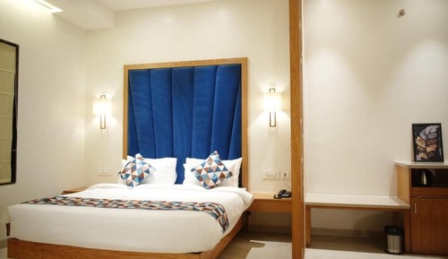 Presidential Suite, Garden View
