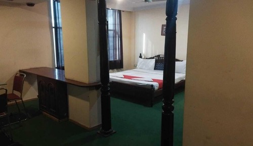 Luxury Suite