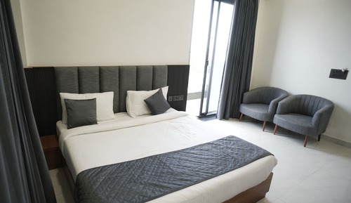 Deluxe Double Room, Balcony, Mountain View