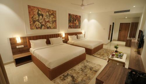King Room with Two King Beds