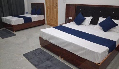 Deluxe Family Room