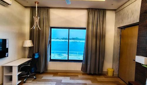 Double Room with Lake View