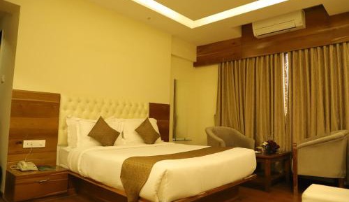 Executive Room with Temple Pick Up and Drop