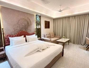 King Room with Pool View