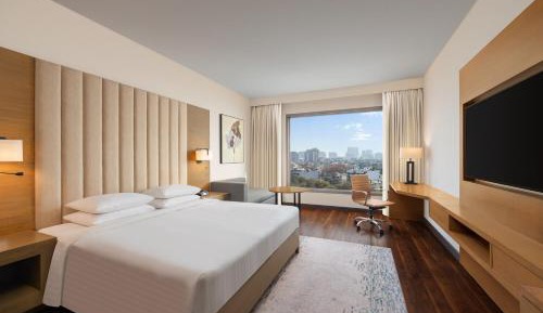 King Guest Room High Floor with lounge access