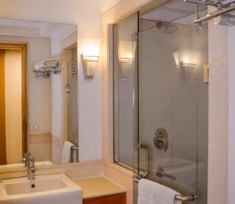 Deluxe Double Room with Bath