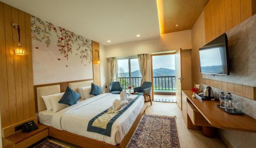 Deluxe Double Room with Balcony