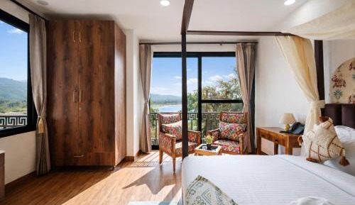 Premium Room with Ganga View