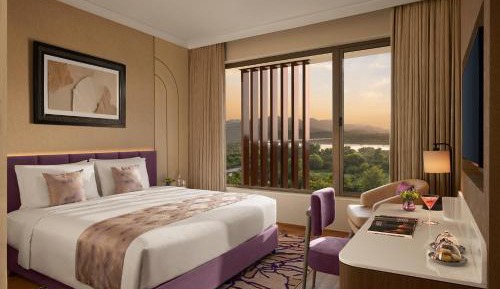 King Room with Lake View