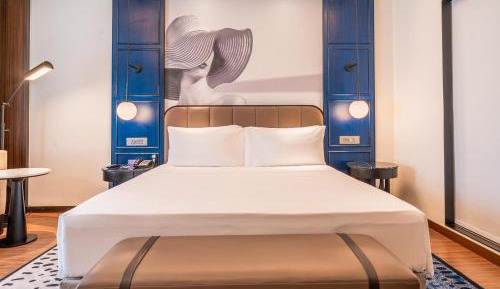 Superior Room with King or Twin Bed  - 15% off on Food & Beverage services