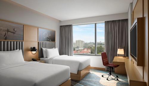Deluxe Twin Room with City View Includes 500 INR property credit