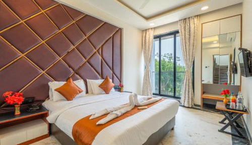 King Room with Pool View