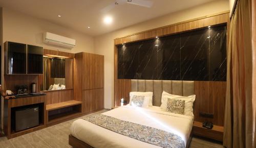 Large Double Room