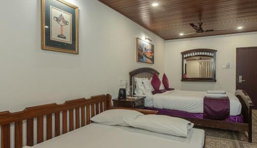 Deluxe Family Room