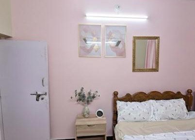 Deluxe Room (2 Adults + 1 Child)