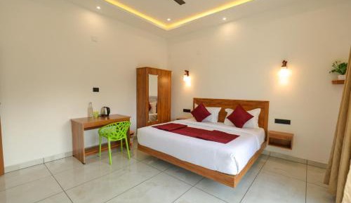 King Room with Mountain View