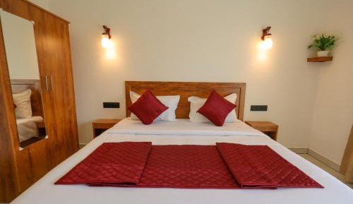Deluxe Double Room with Balcony