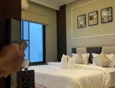 King Room with Pool View
