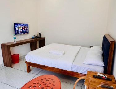 Deluxe Double or Twin Room with Balcony