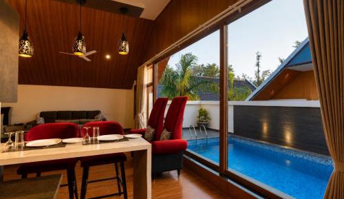 Suite with Private Pool