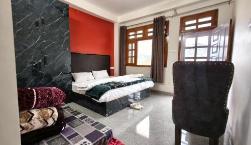 Double Room with Mountain View