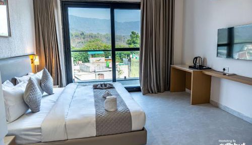 Double Room with Mountain View