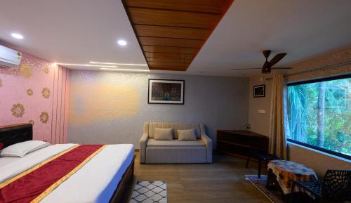 Deluxe King Suite