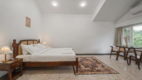 Queen Room