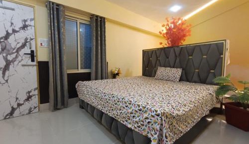 Deluxe Double Room (2 Adults + 1 Child)