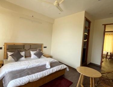 Deluxe Family Suite