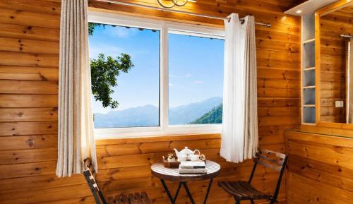 Family Room with Mountain View