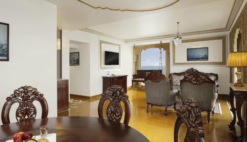 Royal Suite King Bed Ocean View Buffet Breakfast, Complimentary Airport transfers (T1&T2), Premier Lounge Access with Cocktail Hrs. from 18:00 Hrs. to 20:00 Hrs