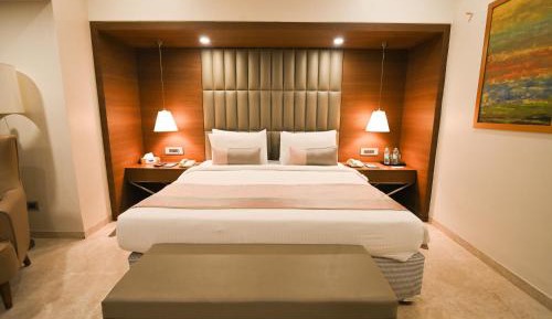 Grand Suite Room 1 Double Bed