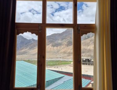 Double Room with Mountain View