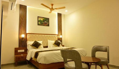 Deluxe Double Room with Balcony