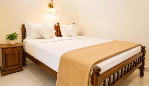 Standard Twin Room with Mountain View