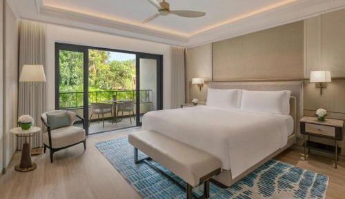  Caroline Astor Suite, Lagoon View