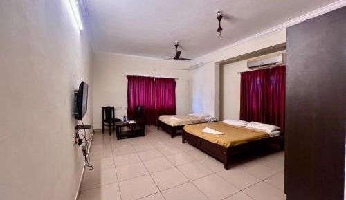 Deluxe Family Room