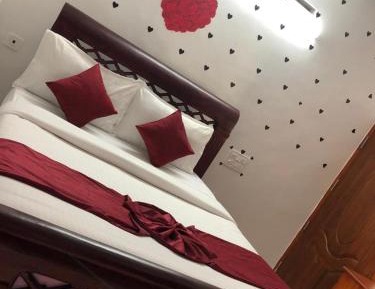 Deluxe Double Room (2 Adults + 1 Child)