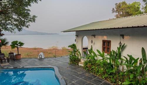 King Room with Lake View